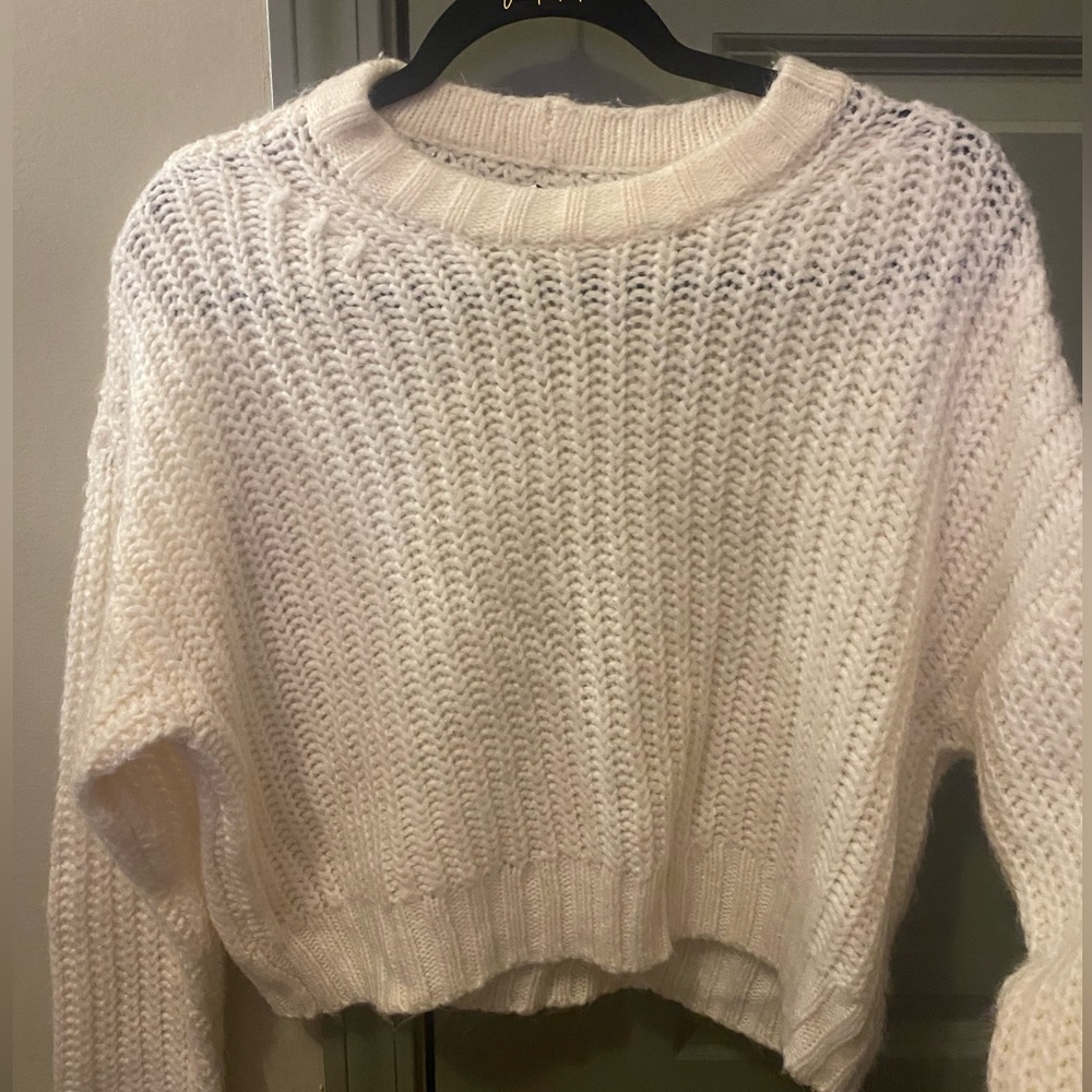 American eagle sweater